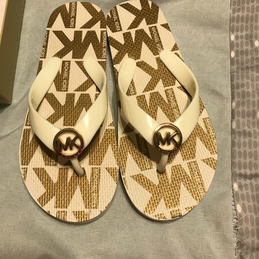 Michael Kors Flip flops